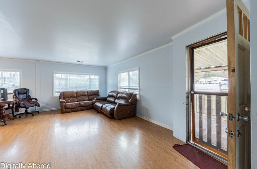 More Photos Of 10050 Reese Cir, Prunedale Warehouse For Sale