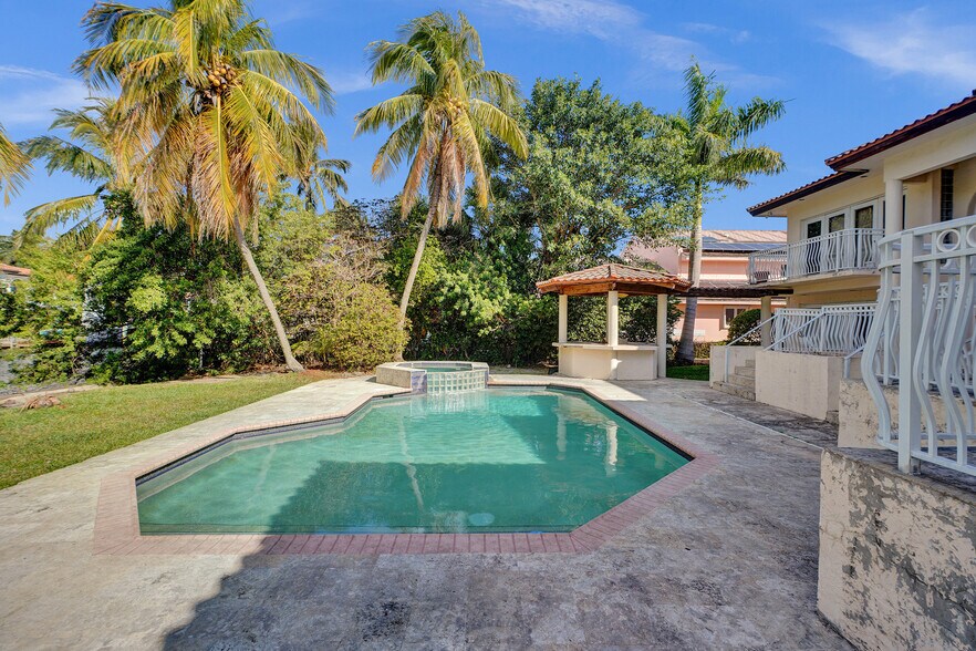 More Photos Of 584 Golden Beach Dr, Golden Beach Apartments For Sale