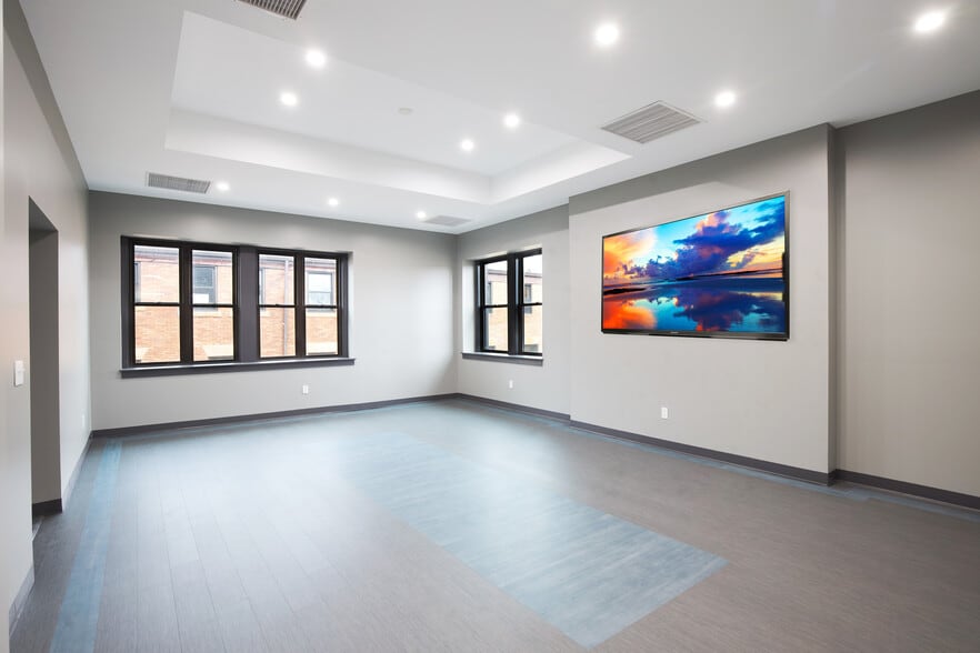 More Photos Of 901-907 West St, Pittsburgh Office Residential For Lease