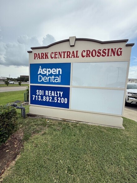 More Photos Of 8465 Memorial Blvd, Port Arthur General Retail For Lease