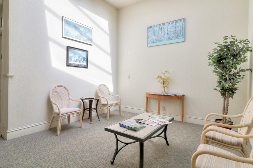 More Photos Of 449-455 San Benito St, Hollister Storefront Retail Office For Lease