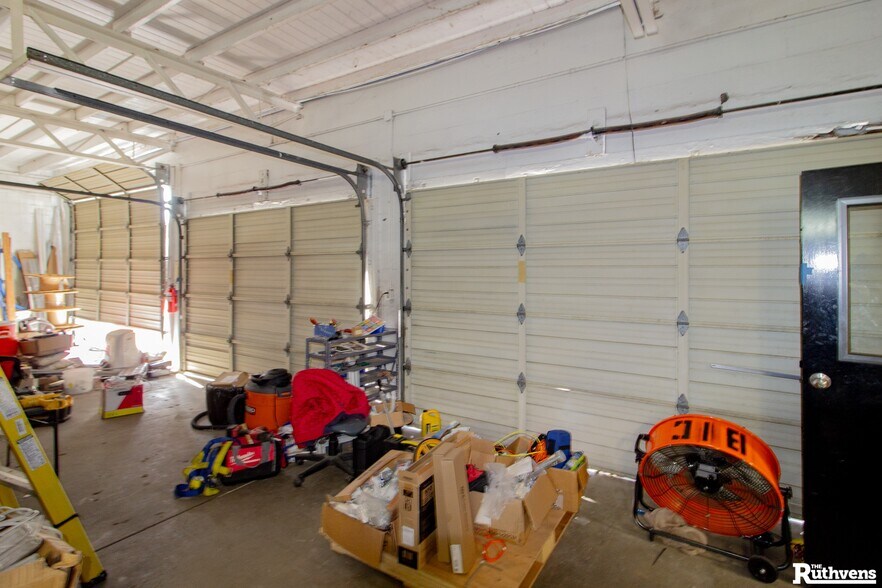 More Photos Of 1310 E Canal St, Mulberry Auto Repair For Sale