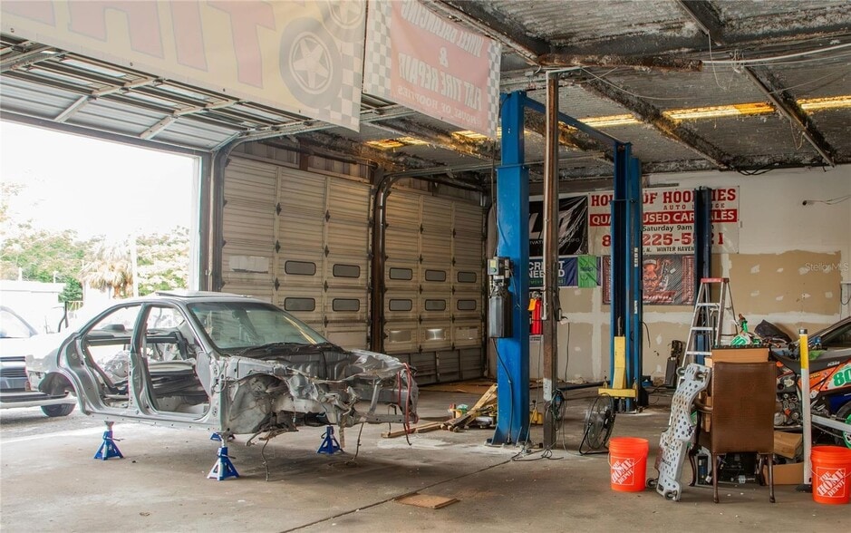 More Photos Of 242 S Scenic Hwy, Lake Wales Auto Repair For Sale