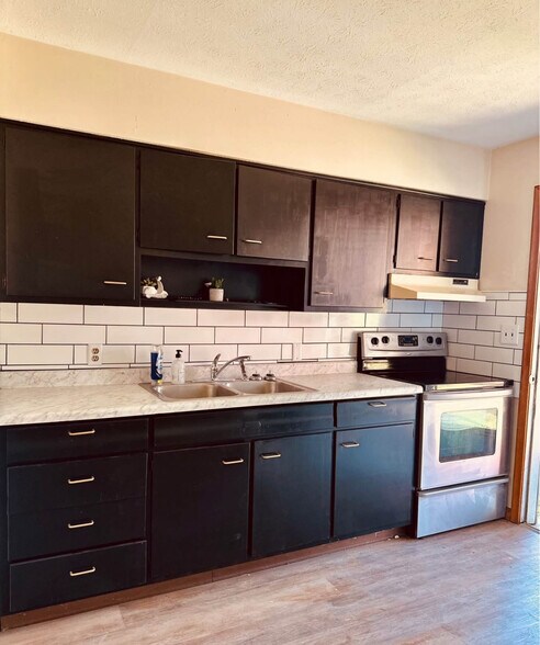 More Photos Of 305 Main St, Bellville Apartments For Sale