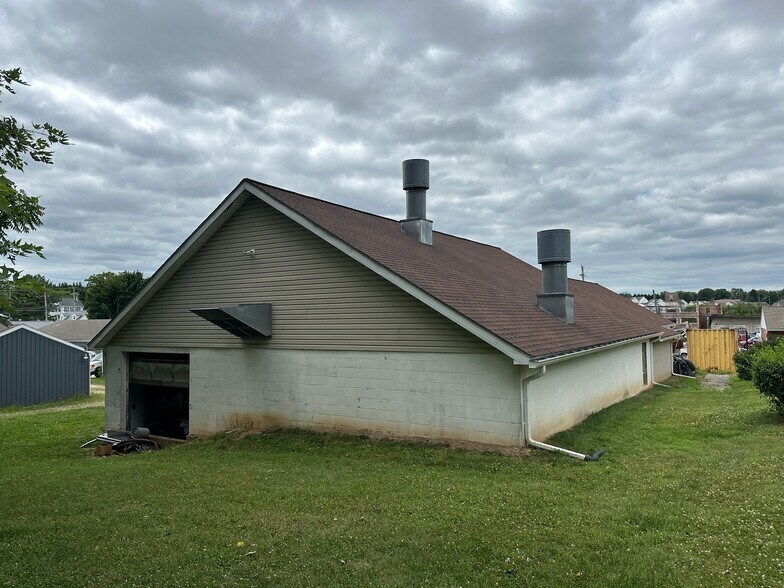 More Photos Of 14 Mill St, Stewartstown Service For Sale