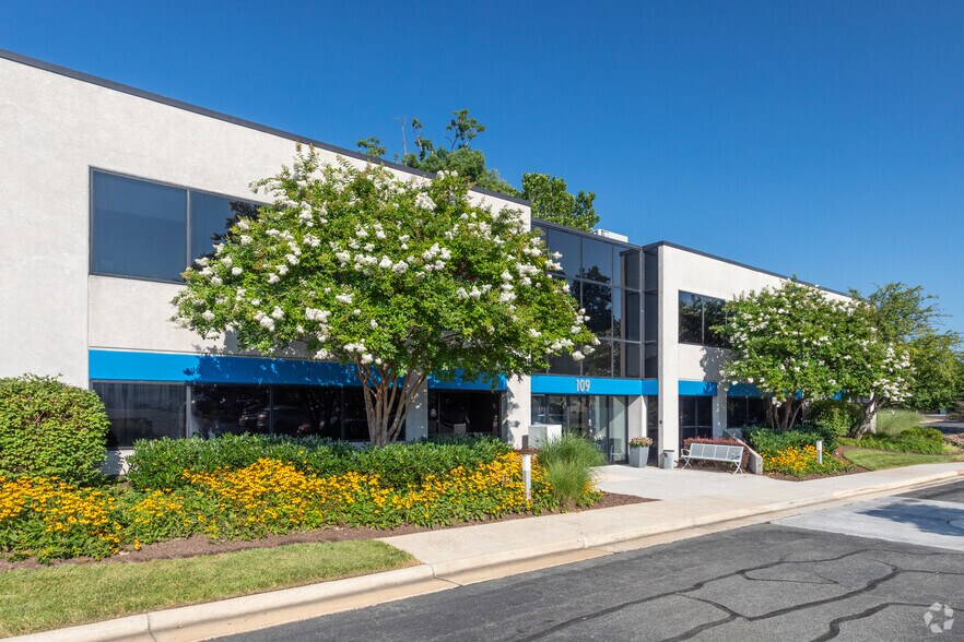 Primary Photo Of 109 Carpenter Dr, Sterling Office For Lease