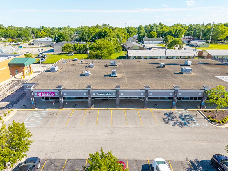More Photos Of 539-545 N Line St, Columbia City Freestanding For Lease