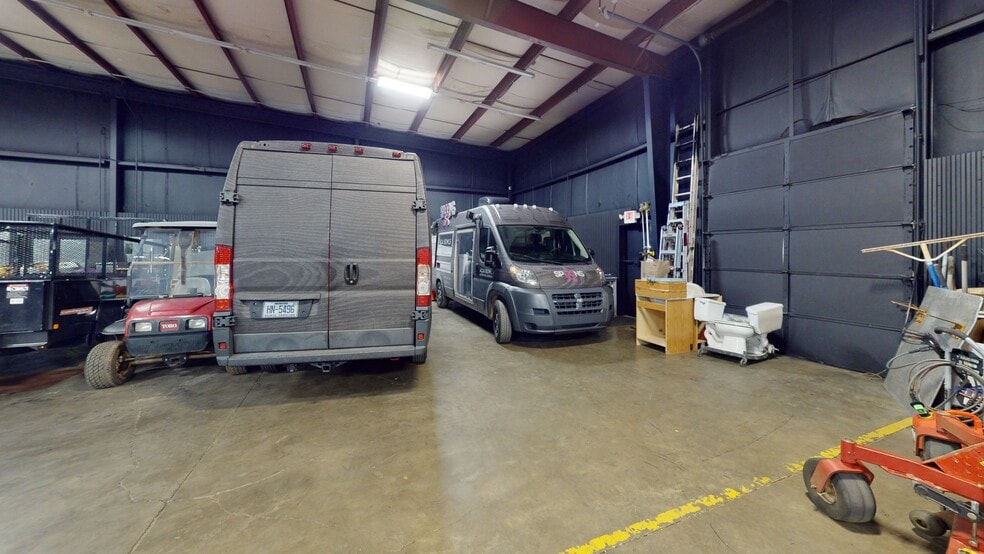 More Photos Of 3990 Sam Wilson Rd, Charlotte Warehouse For Lease