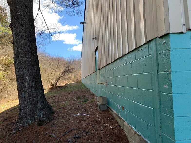 More Photos Of 1422 Route 179, Lambertville Warehouse For Lease