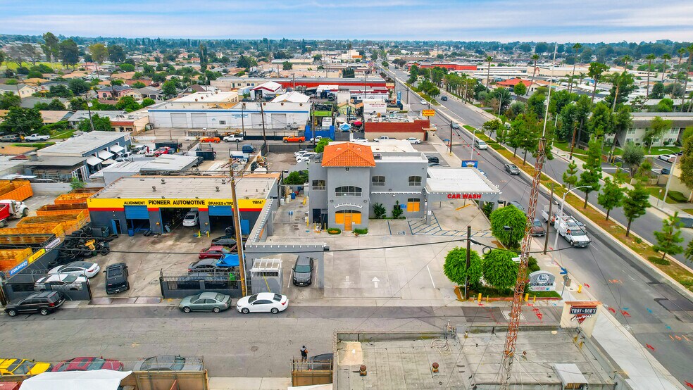 More Photos Of 16000 Pioneer Blvd, Norwalk Carwash For Sale