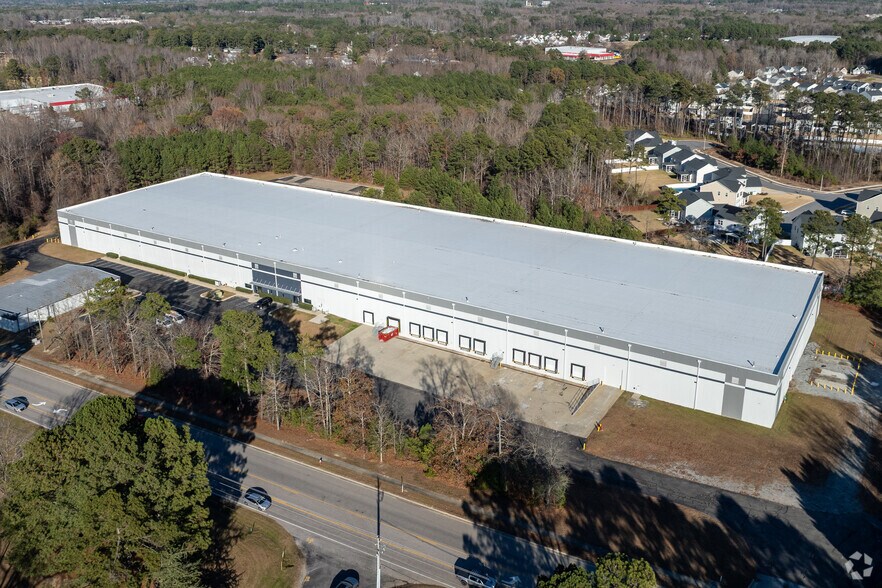 More Photos Of 8009-8013 Purfoy Rd, Fuquay Varina Distribution For Lease