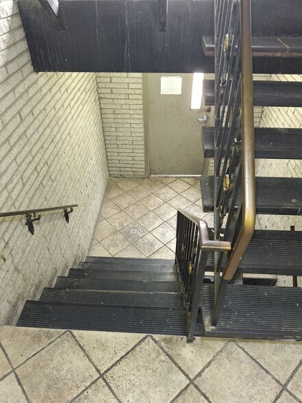 More Photos Of , Cincinnati Multifamily For Sale