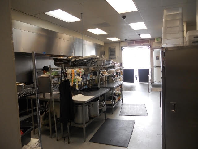 More Photos Of 5200 W Washington Blvd, Los Angeles Flex For Lease