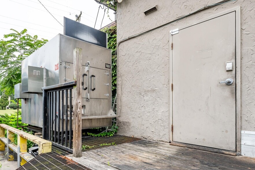 More Photos Of 16409 Red Arrow Hwy, Union Pier General Retail For Sale