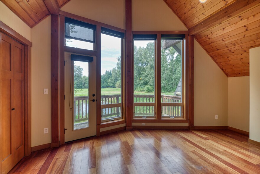 More Photos Of 1317 Pelican Pl, Point Roberts Apartments For Sale
