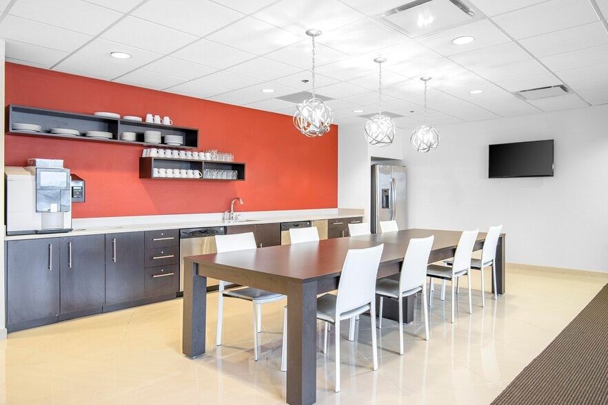 More Photos Of 3 Bethesda Metro Center, Bethesda Office For Lease