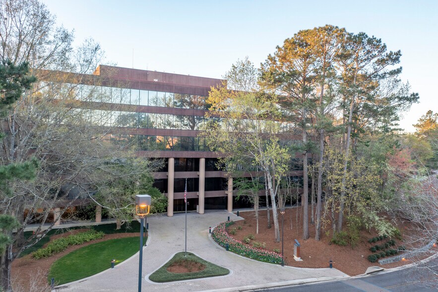 More Photos Of 44 Inverness Center Pky, Birmingham Unknown For Lease