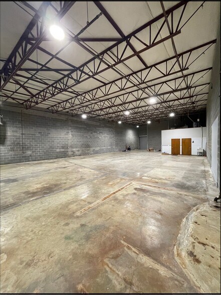 More Photos Of 1705 Orr Industrial Ct, Charlotte Industrial For Lease