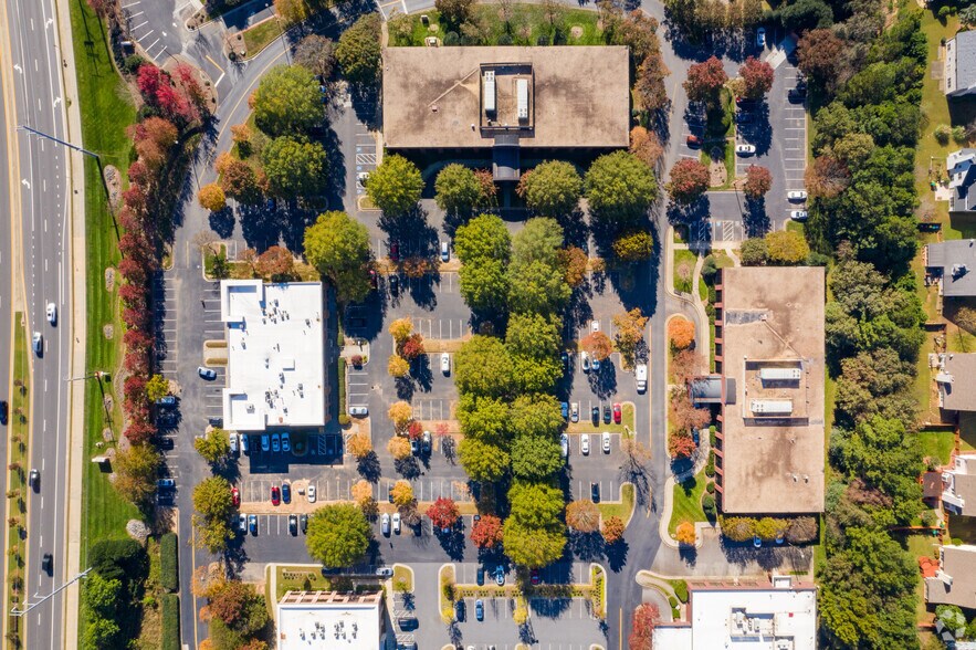 More Photos Of 10680 Medlock Bridge Rd, Duluth Medical For Lease