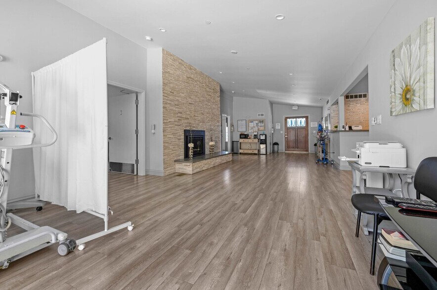 More Photos Of 1419 W Bullard Ave, Fresno Congregate Senior Housing For Sale