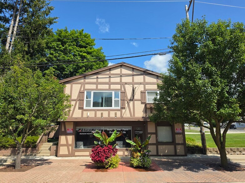 More Photos Of N116W15830 Main St, Germantown Office For Lease