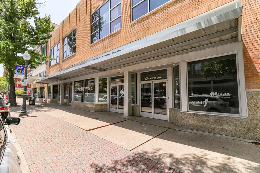 Primary Photo Of 605 Austin Ave, Waco Storefront Retail Office For Sale