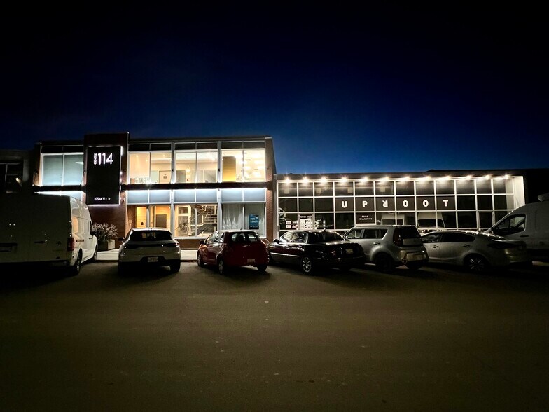 More Photos Of 10544 114th St NW, Edmonton Office For Lease