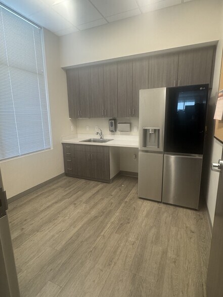 More Photos Of 1014 S 1100 W, Lehi Medical For Lease