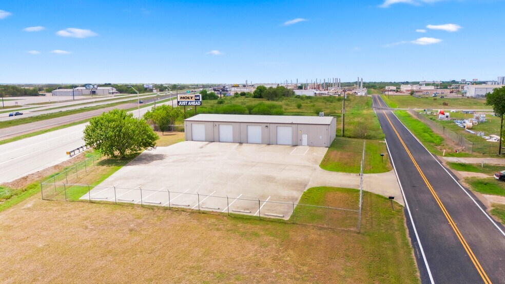 More Photos Of 512 Hartman Rd, Victoria Warehouse For Sale