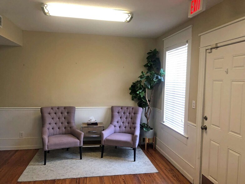 More Photos Of 545 Delaney Ave, Orlando Office For Lease