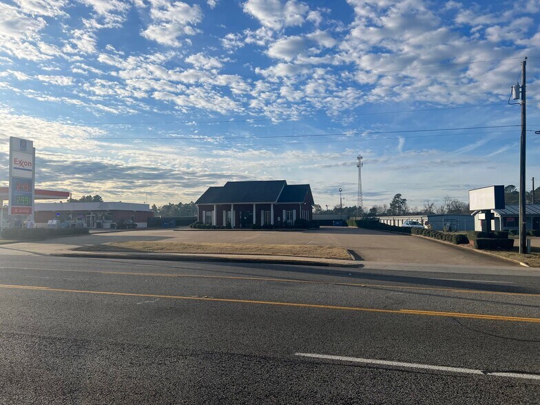 More Photos Of 11433 State Highway 64 W, Tyler Office For Sale