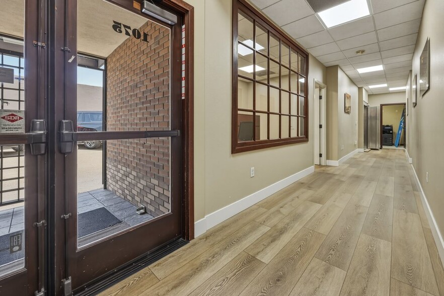 More Photos Of 1075 Rosecrans St, San Diego Bank For Sale