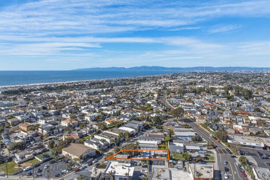 More Photos Of 1222 Corona St, Hermosa Beach Apartments For Sale