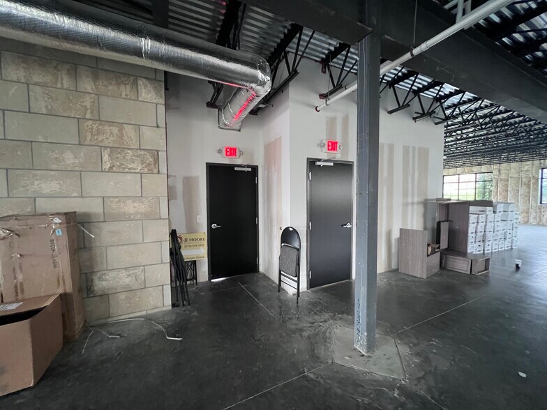 More Photos Of 2540 Park Dr, Nashville Office Residential For Lease