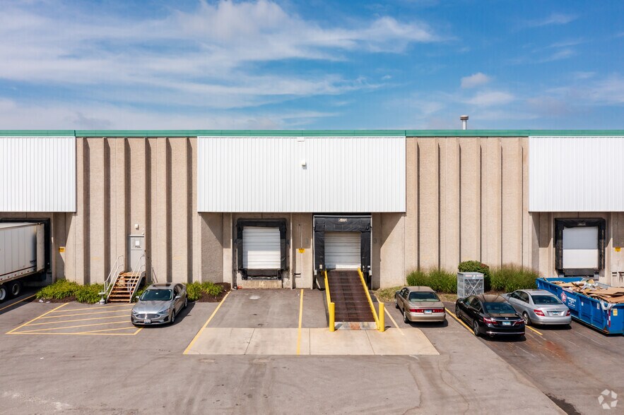 More Photos Of 1301-1401 Mark St, Elk Grove Village Unknown For Lease