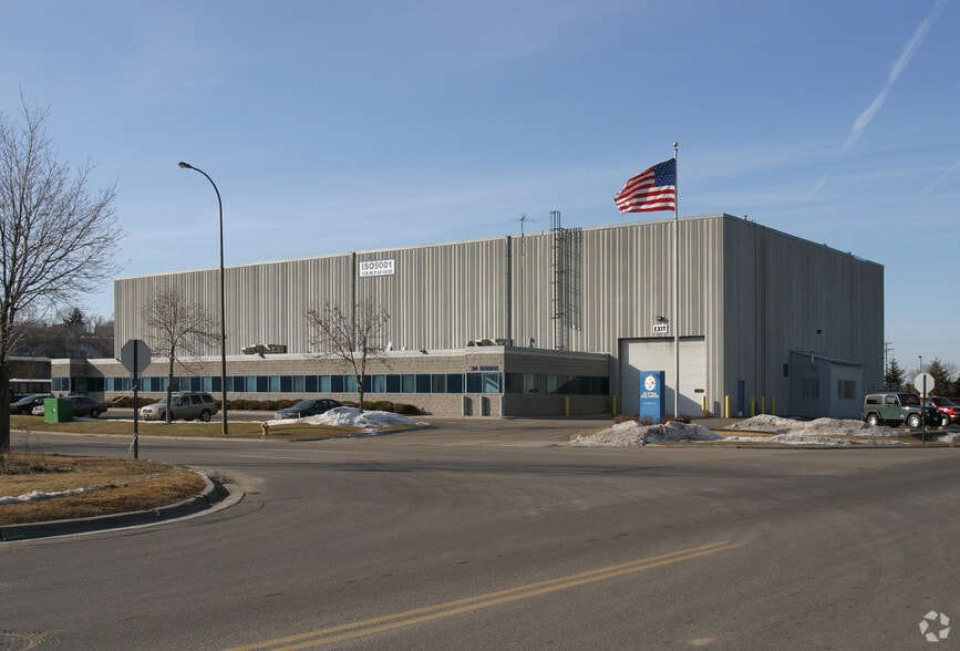 Primary Photo Of 200 N Hardman Ave, South Saint Paul Manufacturing For Sale