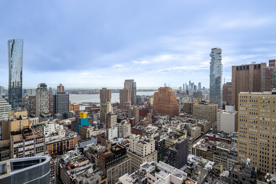 More Photos Of 250 Broadway, New York Office For Sale