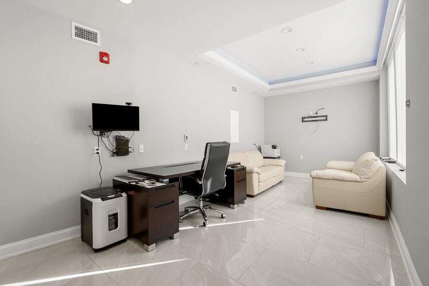 More Photos Of 101 Heath St, Boston Apartments For Sale