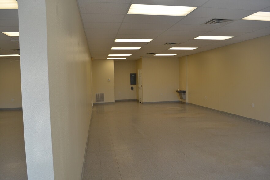 More Photos Of 120 Carter Blvd, Polk City Storefront Retail Office For Lease