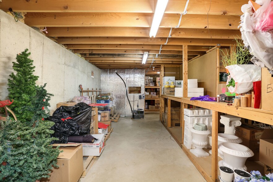 More Photos Of 1055 Laurence Ave, Jackson Freestanding For Sale