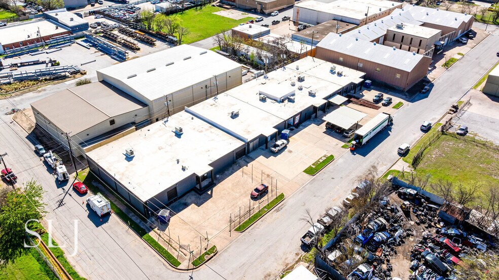 More Photos Of 3201-3221 May St, Fort Worth Warehouse For Sale