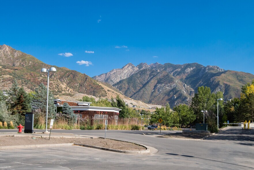 More Photos Of 2890 E Cottonwood Pky, Salt Lake City Office For Lease
