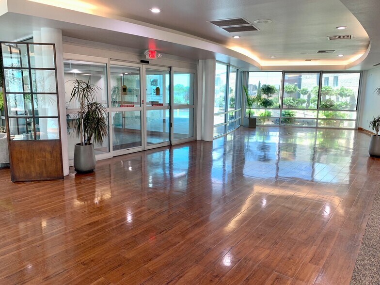 More Photos Of 6330 W Flamingo Rd, Las Vegas Medical For Lease