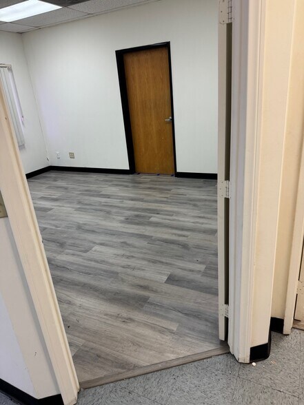 More Photos Of 6750 Foster Bridge Blvd, Bell Gardens Distribution For Lease