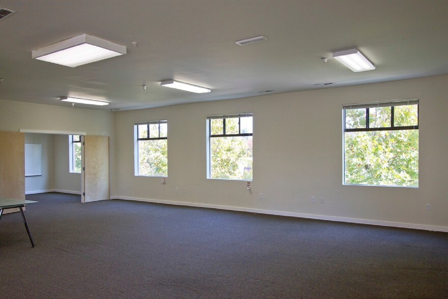 More Photos Of 142-156 Castro St, Mountain View Office For Lease
