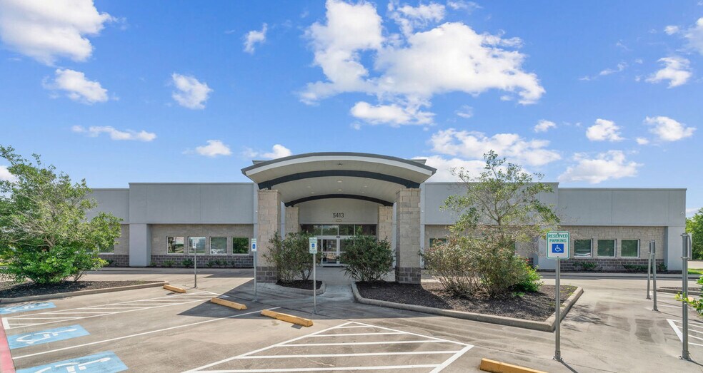 More Photos Of 5413 Crenshaw Rd, Pasadena Medical For Sale