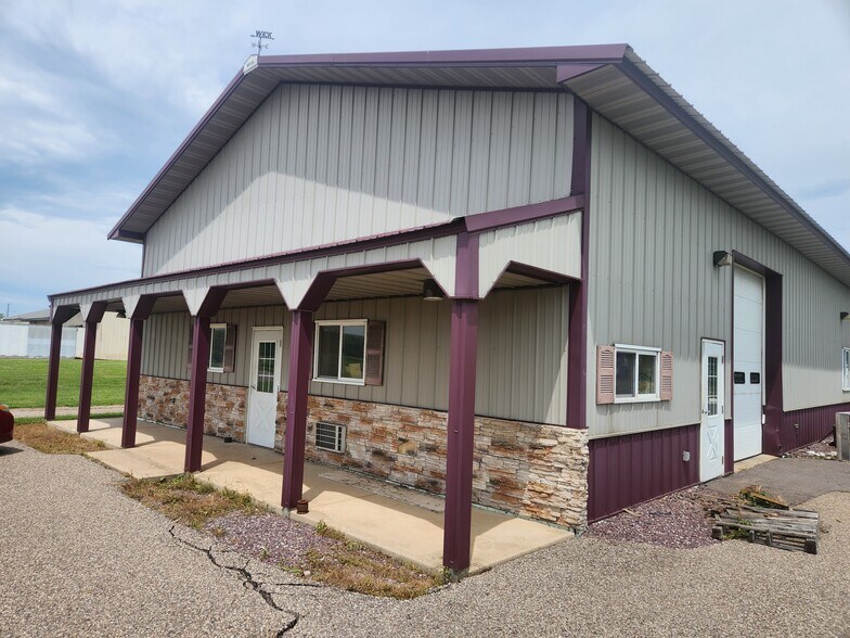 More Photos Of 1215 Fuhrman Dr, Reedsburg Industrial For Sale