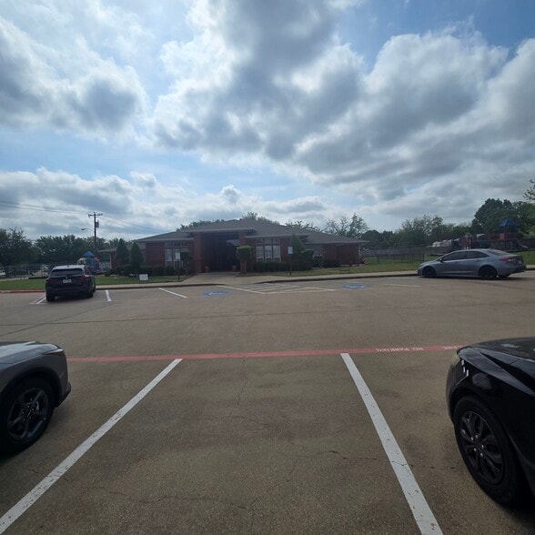 More Photos Of 1770 Country Club Dr, Mansfield Daycare Center For Sale