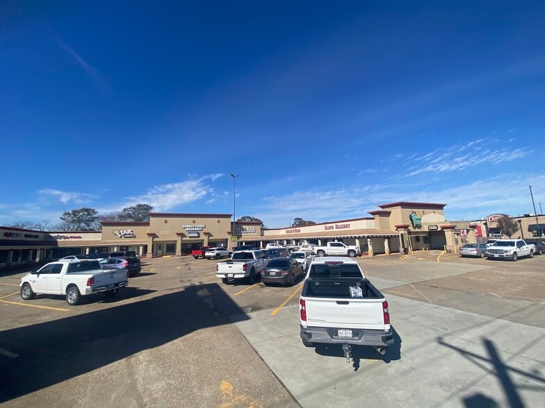 More Photos Of 3500-3536 FM 365, Nederland Unknown For Lease
