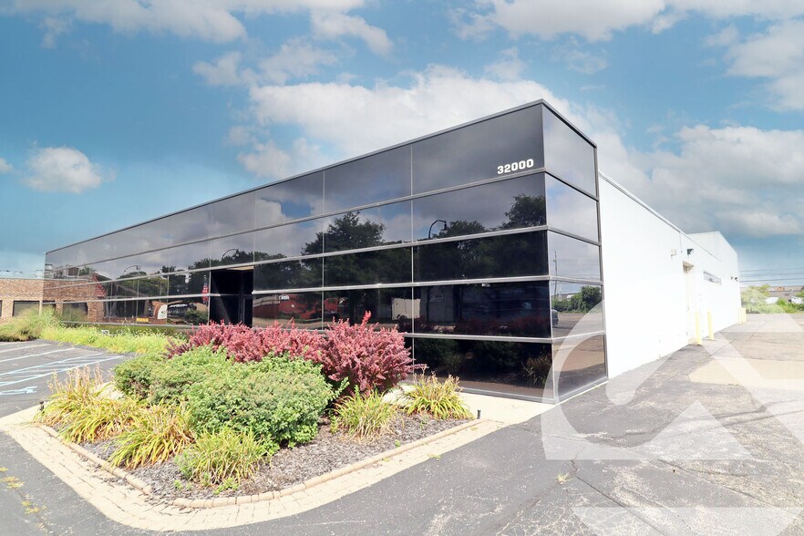 Primary Photo Of 32000 Plymouth Rd, Livonia Warehouse For Sale